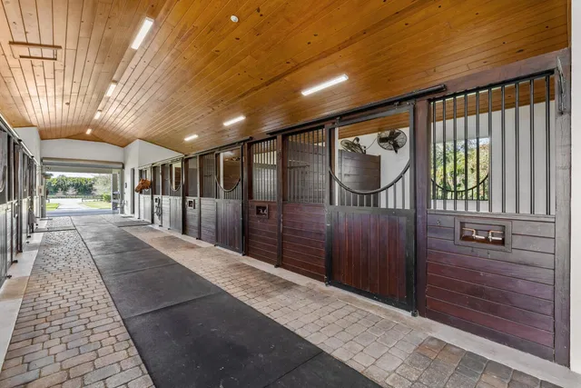 Palm Beach Point Residence photo 24