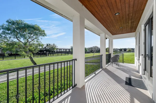 Palm Beach Point Residence photo 77