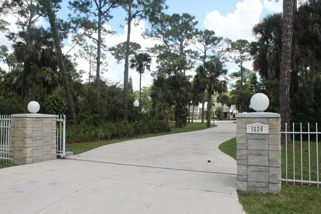 Residence photo 9