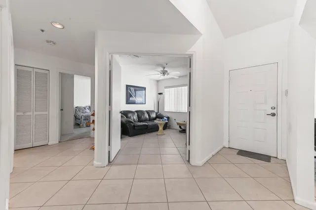 Unit 207 photo 5