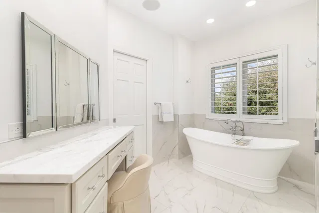 Residence photo 25