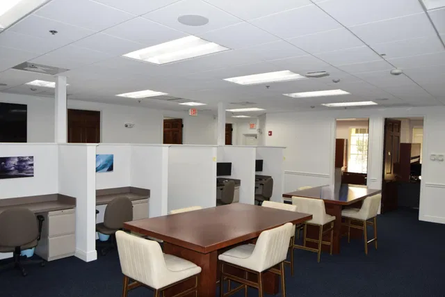 Unit 205 photo 18