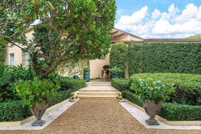 Estate Section Palm Beach Residence photo 16