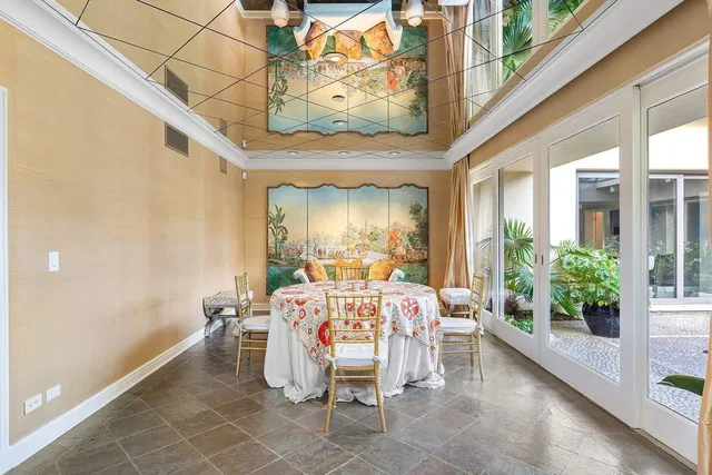 Estate Section Palm Beach Residence photo 18