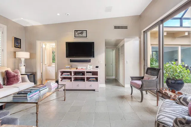 Estate Section Palm Beach Residence photo 21