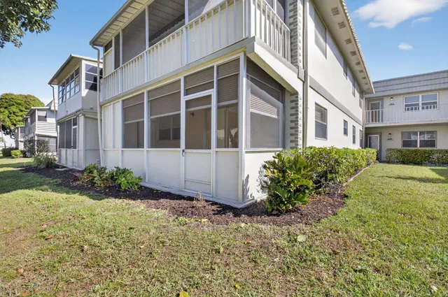  Unit 109 photo 21