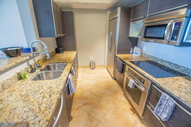 CityPlace South Tower Unit 506 photo 3