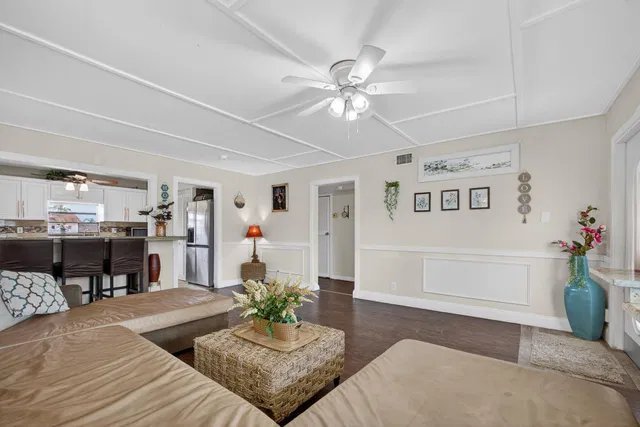  Residence photo 20