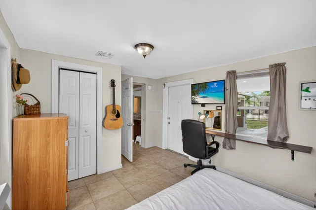  Residence photo 23