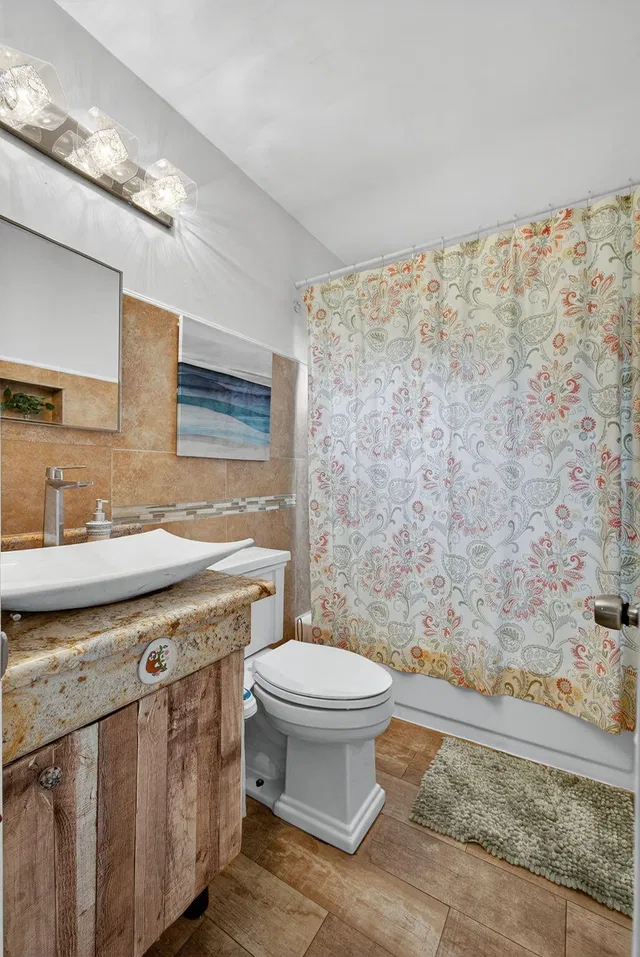  Residence photo 30