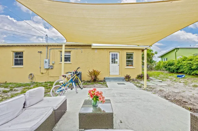  Residence photo 51