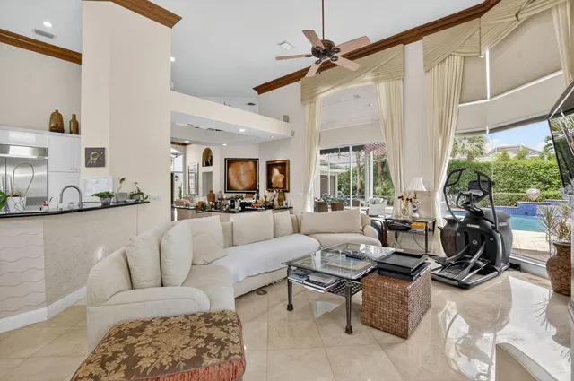 St. Andrews Country Club Residence photo 9