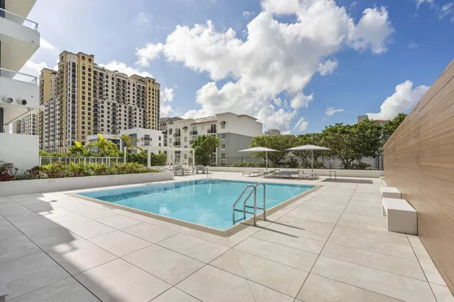 The Plaza of The Palm Beaches Unit Th3e photo 33