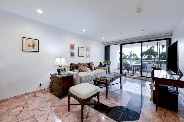 The Plaza of The Palm Beaches Unit Th3g photo 14