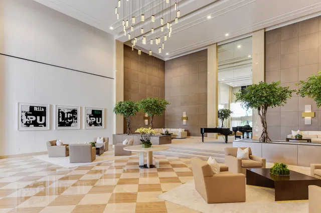 The Plaza of The Palm Beaches Unit Th3g photo 31