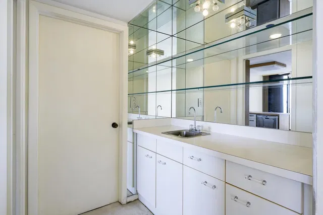 The Plaza of The Palm Beaches Unit 25f photo 14