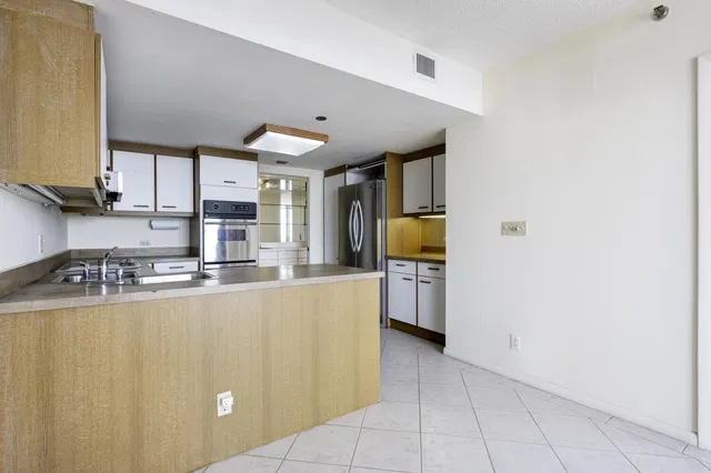 The Plaza of The Palm Beaches Unit 25f photo 18