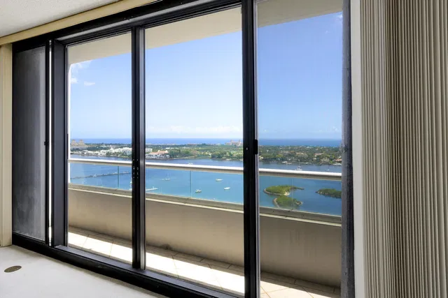 The Plaza of The Palm Beaches Unit 25f photo 20