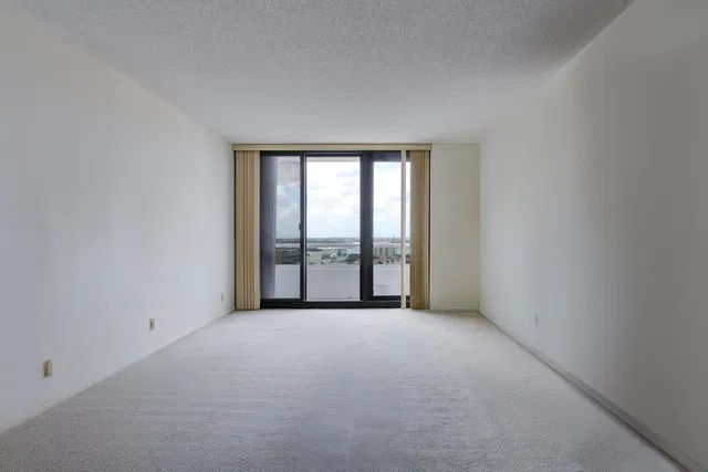 The Plaza of The Palm Beaches Unit 25f photo 32