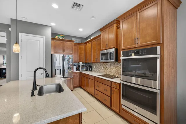 Residence photo 5
