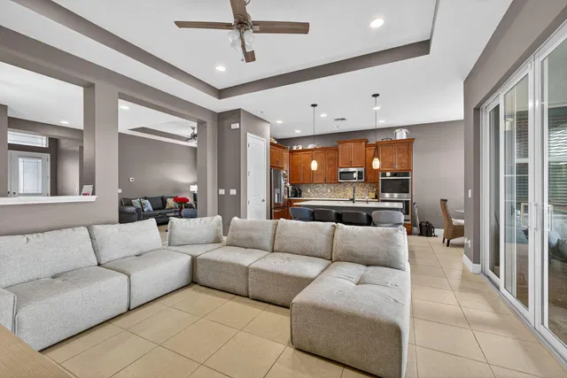 Residence photo 14