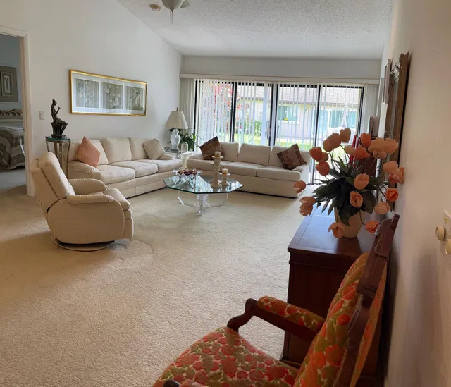 Residence photo 4