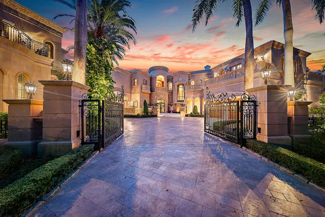 Admirals Cove Residence photo 3
