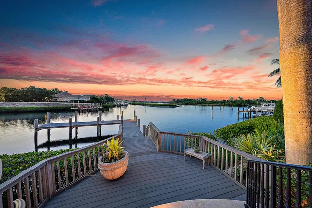 Admirals Cove Residence photo 4