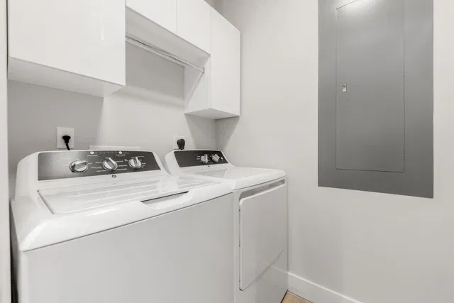  Unit 305 photo 21
