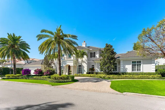 Royal Palm Yacht and Country Club Residence photo 4