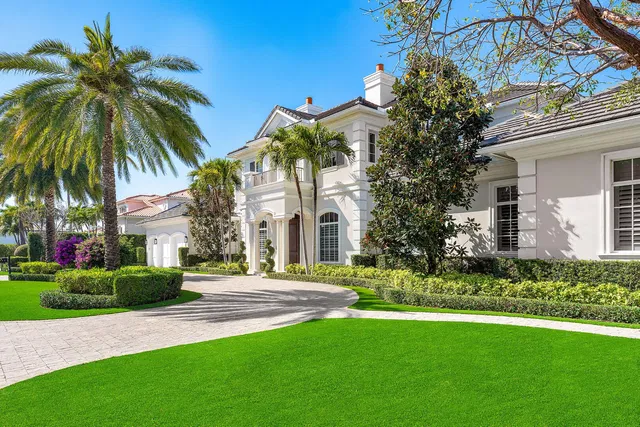 Royal Palm Yacht and Country Club Residence photo 5