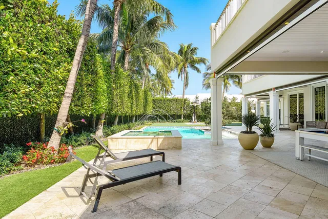 Royal Palm Yacht and Country Club Residence photo 7