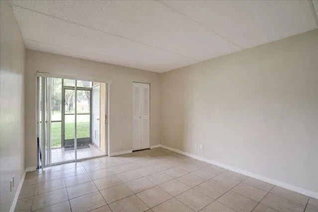 Residence photo 14