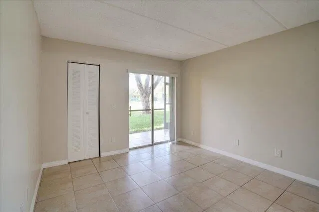 Residence photo 20