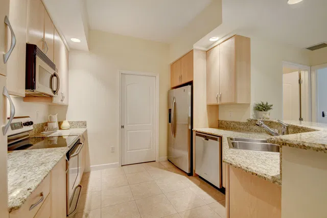 One City Plaza Unit 1119 photo 5