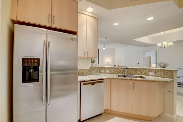 One City Plaza Unit 1119 photo 6