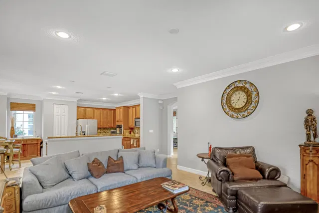 Canterbury Place Residence photo 10