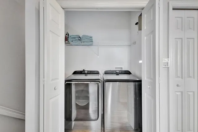 Botanica Unit 107 photo 31