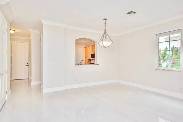 Canterbury Place Residence photo 9