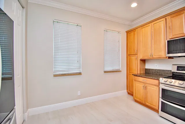 Canterbury Place Residence photo 14