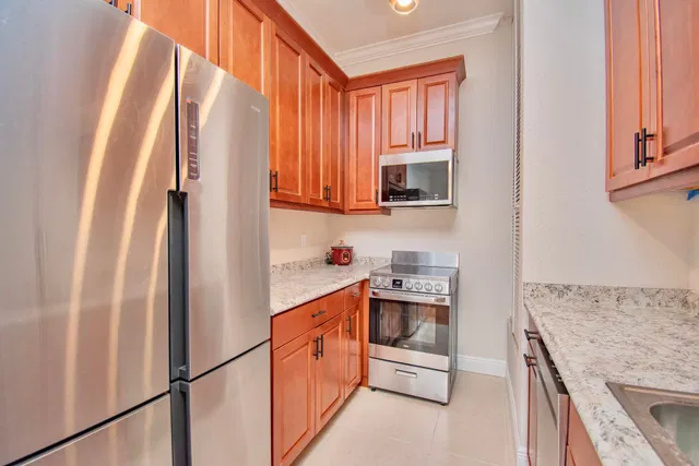 Canterbury Place Residence photo 32