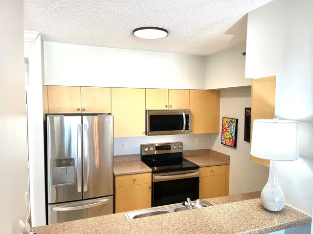 The Montecito Unit 805 photo 44