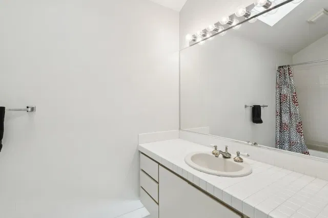 Residence photo 20