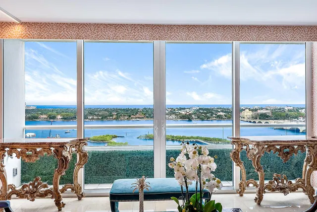 The Plaza of The Palm Beaches Unit 16b photo 3