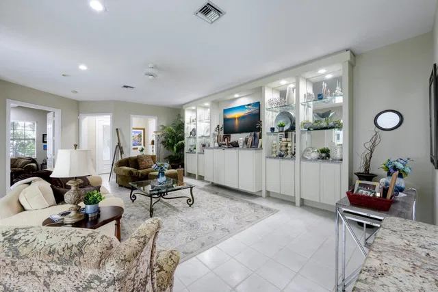 Island at Abacoa Residence photo 13