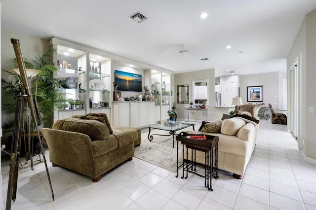 Island at Abacoa Residence photo 14