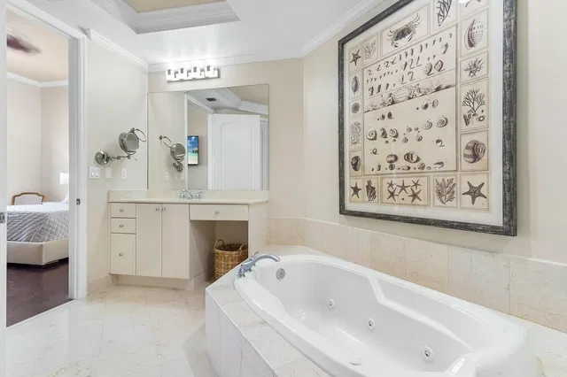 One City Plaza Unit 1602 photo 16