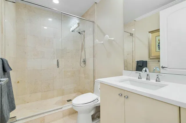 One City Plaza Unit 1602 photo 20