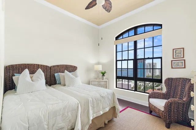 One City Plaza Unit 1602 photo 26