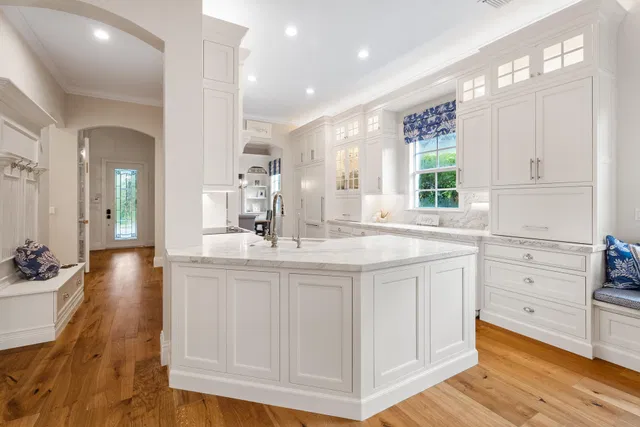 Canterbury Place Residence photo 9